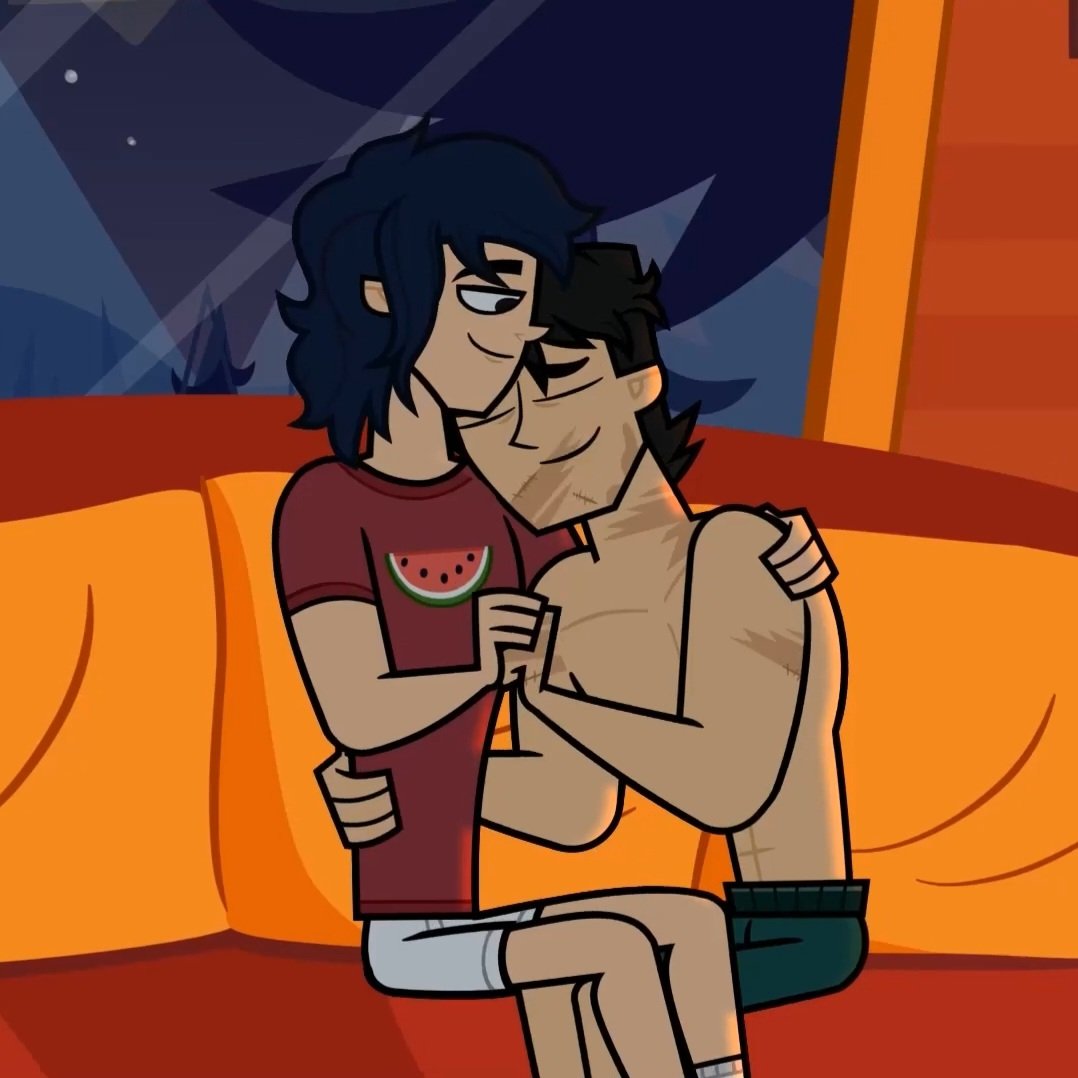 Space06NickBez's tweet photo. Just random couples, but they make me believe now 😭🥰 https://t.co/zYH1IXZF4V