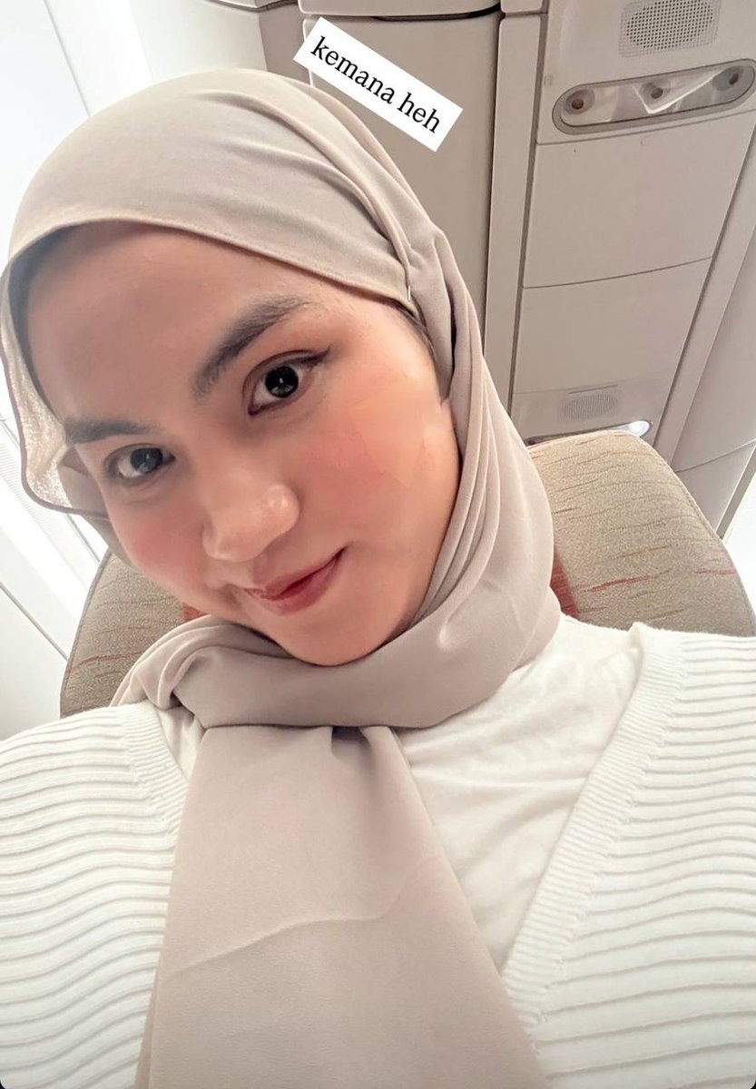 kaonashiext's tweet photo. Pengen elus pipinya terus kecup bibirnya sheeesh https://t.co/uulKybicUe