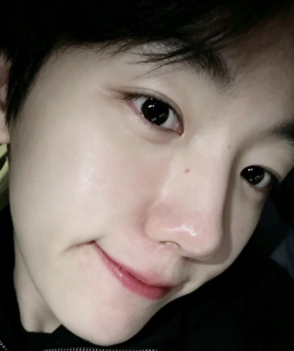 BH_506___'s tweet photo. ∧,,,∧
꒰ ˶•⩊•˶꒱    백현아 쫀하루 보내고 밥 잘 챙겨 머거랑 
/   づ🍀 https://t.co/PeXoCR8OLJ