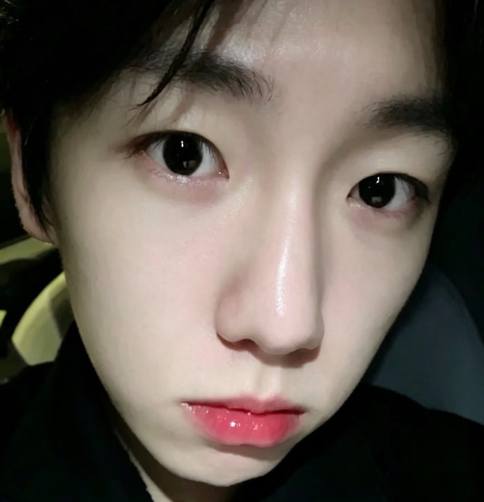 BH_506___'s tweet photo. ∧,,,∧
꒰ ˶•⩊•˶꒱    백현아 쫀하루 보내고 밥 잘 챙겨 머거랑 
/   づ🍀 https://t.co/PeXoCR8OLJ