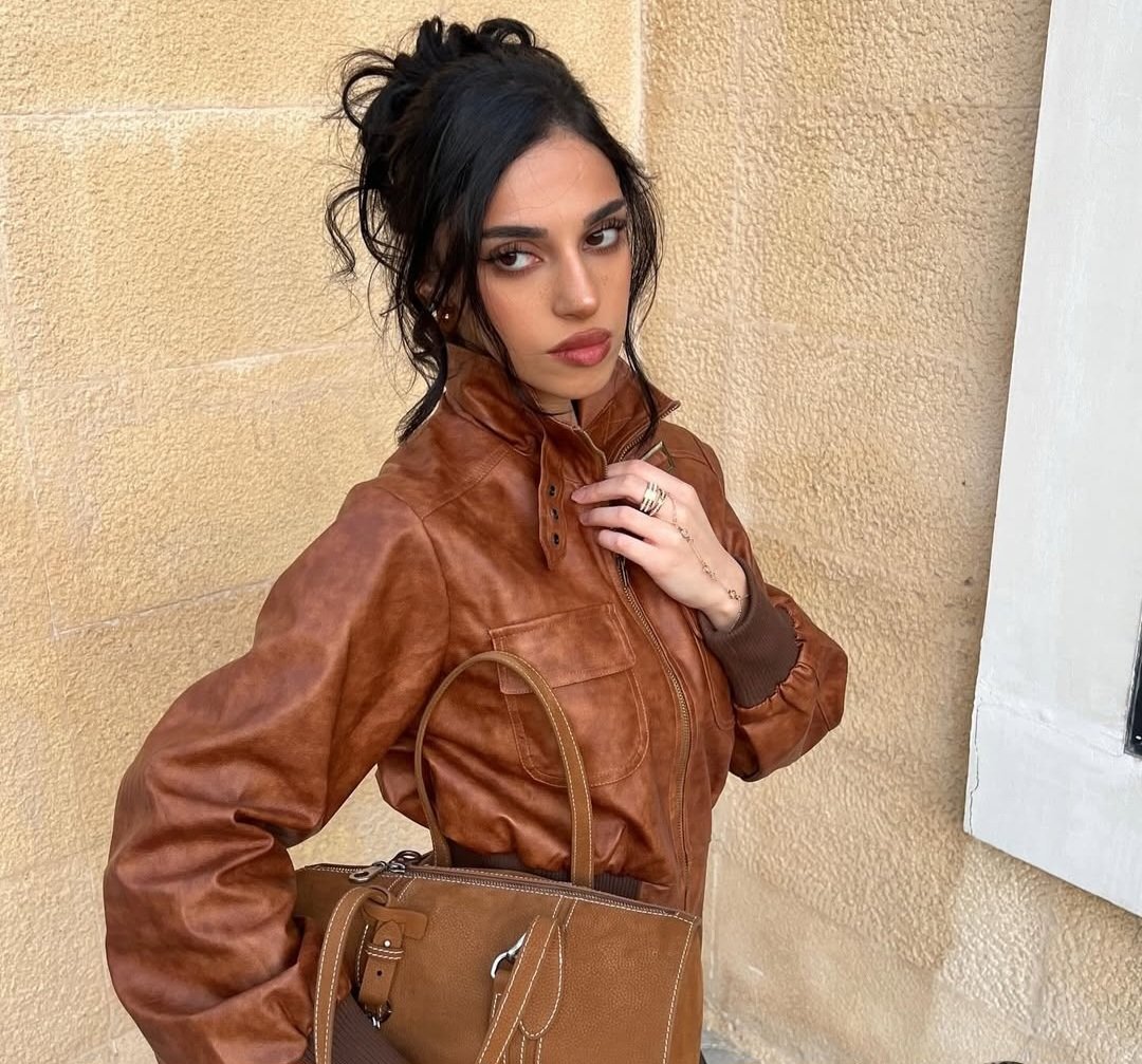 qusamo3's tweet photo. أحب هالبنت حسابها منعش ستايلاتها حلوة وملامحها جميلة ما شاء الله أحب هالنوع من الملامح https://t.co/aSp6YzGr9S