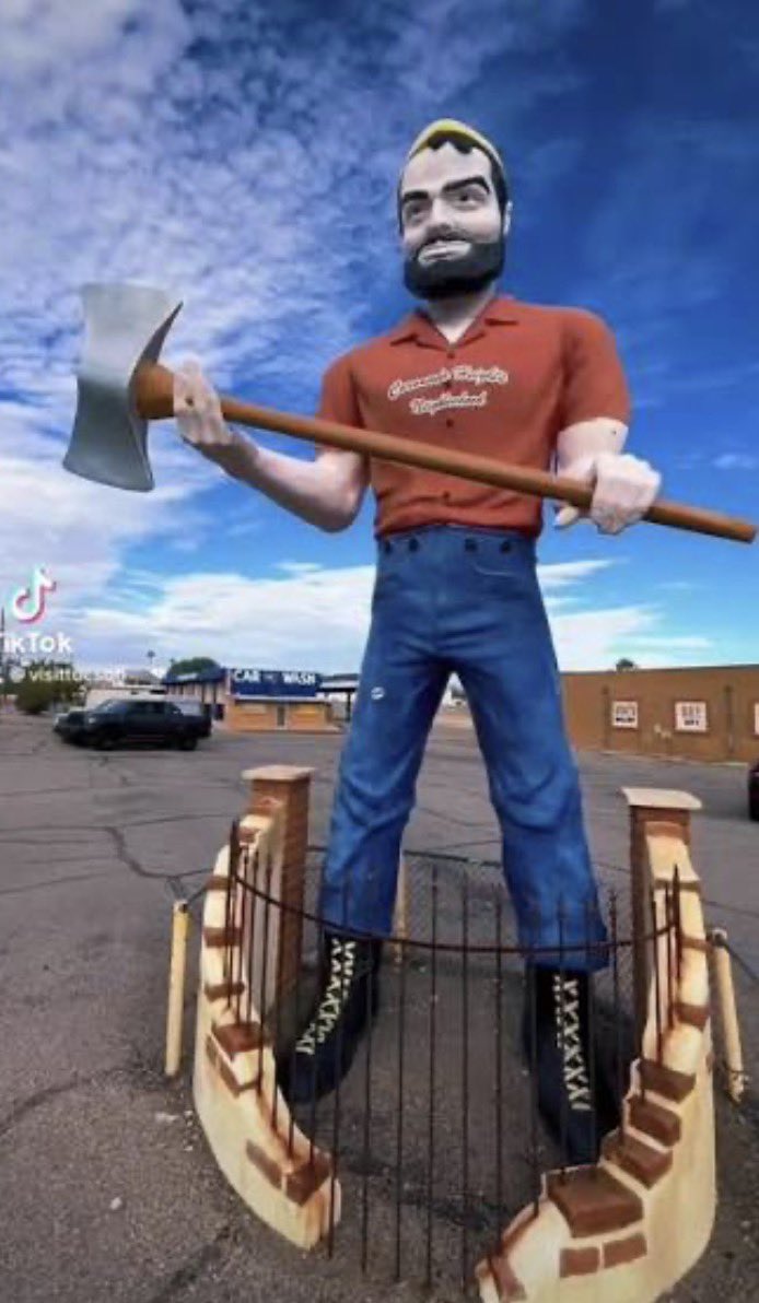 Mike_Skow's tweet photo. @tuuu28283 Tucson, AZ has Paul Bunyan https://t.co/uN2Tkf5IXH