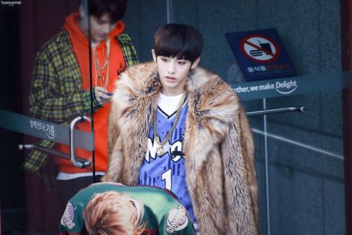 soonyunqi's tweet photo. does it ever drive you crazy, just how fast the night changes... https://t.co/xNn7MNqUJu