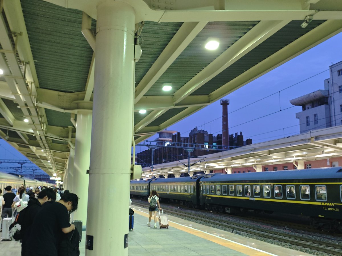 ThinkingPigeon's tweet photo. guess where is this https://t.co/gum4vdyo1w