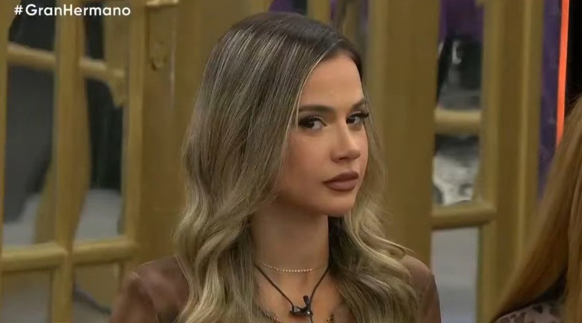 Agucassa's tweet photo. CINZIA AL 9009
#GranHermano https://t.co/e5CUC7XxYM