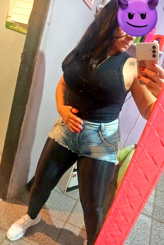 cornodavanessa_'s tweet photo. @BombadinMaringa @marombadot Como eu queria que algum cara algum macho ousado comemorasse a vitória do Brasil fazendo uma homenagem para minha namorada https://t.co/jEHhClOQCm