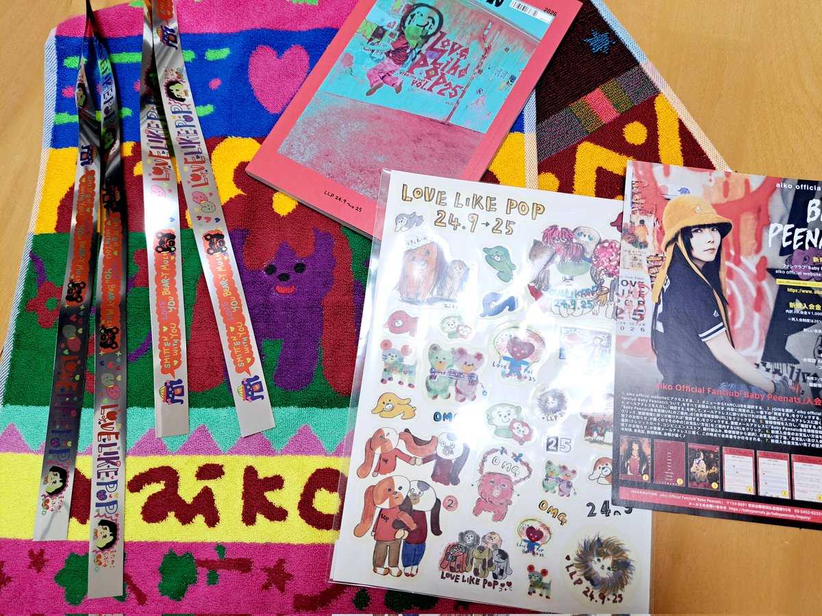 noko_1173's tweet photo. Love Like Pop vol.25

aikoのLIVEに行ってきました♪

あの小さい身体から溢れ出る、キレイで力強い歌声に…癒された時間でした😢💕

そして、、、
トランペット🎺のフッシーは
楽しそうに踊っておられました😊 https://t.co/lcsXJs2HjT