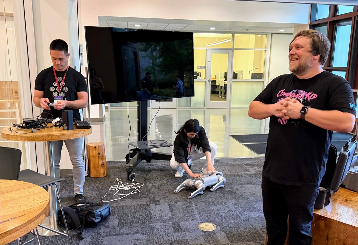 Mike Takahashi tweet media