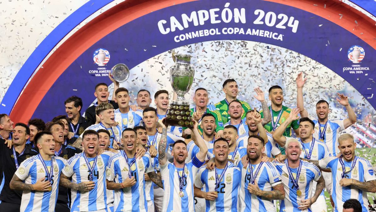 UniversoCelest's tweet photo. Ahora el mundo se dio cuenta lo difícil que es ganar la Copa America? Bueno Argentina tiene 16 ganadas y obtuvo las ultimas 2 consecutivamente. https://t.co/Hi8BHJDw1i