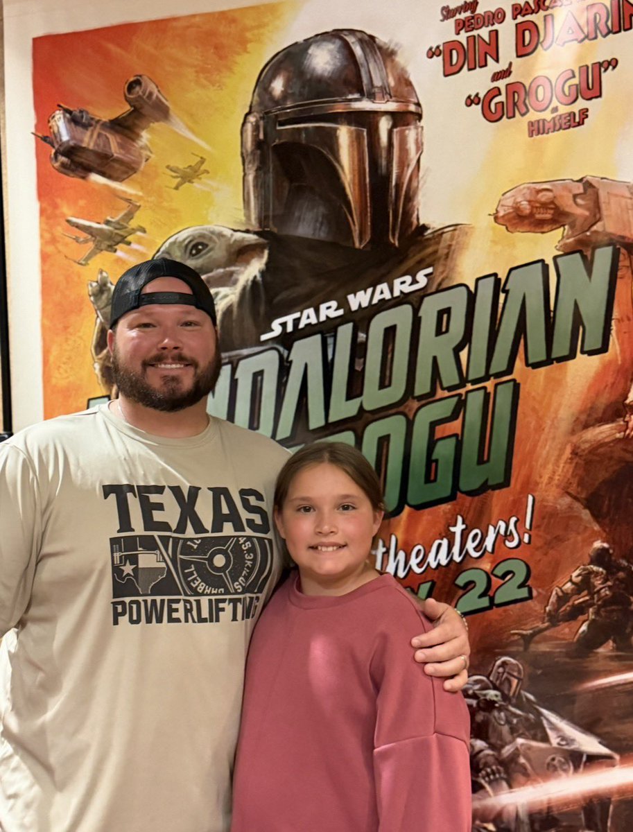 CoachCodyMoore's tweet photo. Happy 1️⃣0️⃣th Birthday to my baby girl! 💖 Double digits already! Watching you grow into such a kind, caring, amazing young lady has been the greatest joy. So proud to be your dad. We love you! 🎉🎂🎈#TeamMoore #GirlDad https://t.co/qqdkIv9EIC