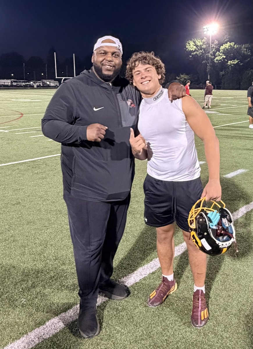 Denversmith04's tweet photo. Great camp today @BrownU_Football Thank you @CoachBAM93  for coaching me up at outside linebacker and @coachDjackson1 for chopping it up after camp! https://t.co/tItJUTXysT