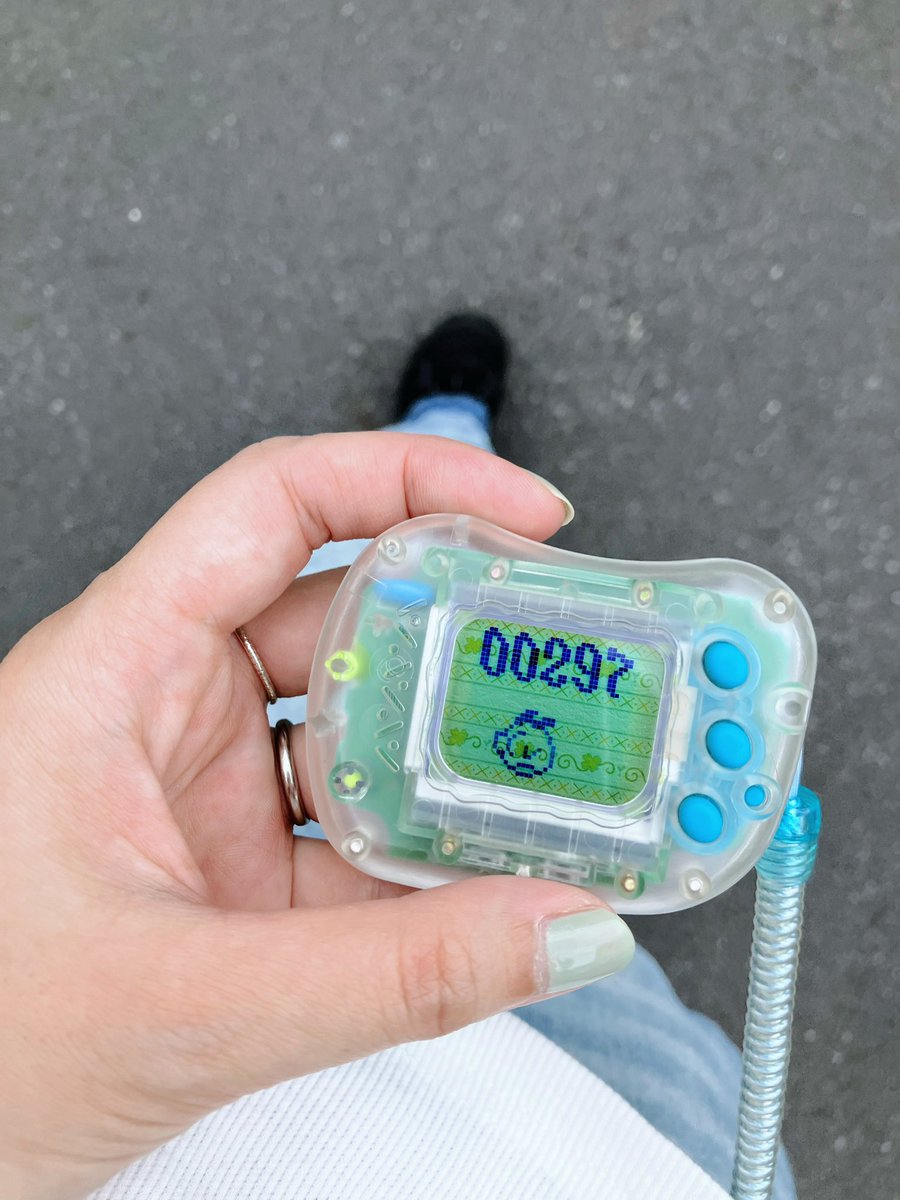 01tdmi's tweet photo. あんま歩かなかったら丸くなってきちゃった https://t.co/qxrDUYSbop