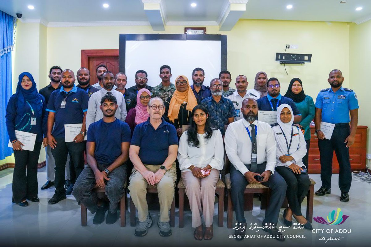 UNODC_BMB's tweet photo. 2nd training in Addu City 🇲🇻✅ concluded! @UNODC_BMB’s near‑shore security series brings @Portmv @MNDF_Official @ImmigrationMV @CustomsMv @PoliceMv @MoEDmv @AdduCityCouncil &amp; partners 🤝 strengthening early warning &amp; cooperation against maritime crime 🚢 Supported by 🇺🇸 @StateINL https://t.co/og6JEBujtA