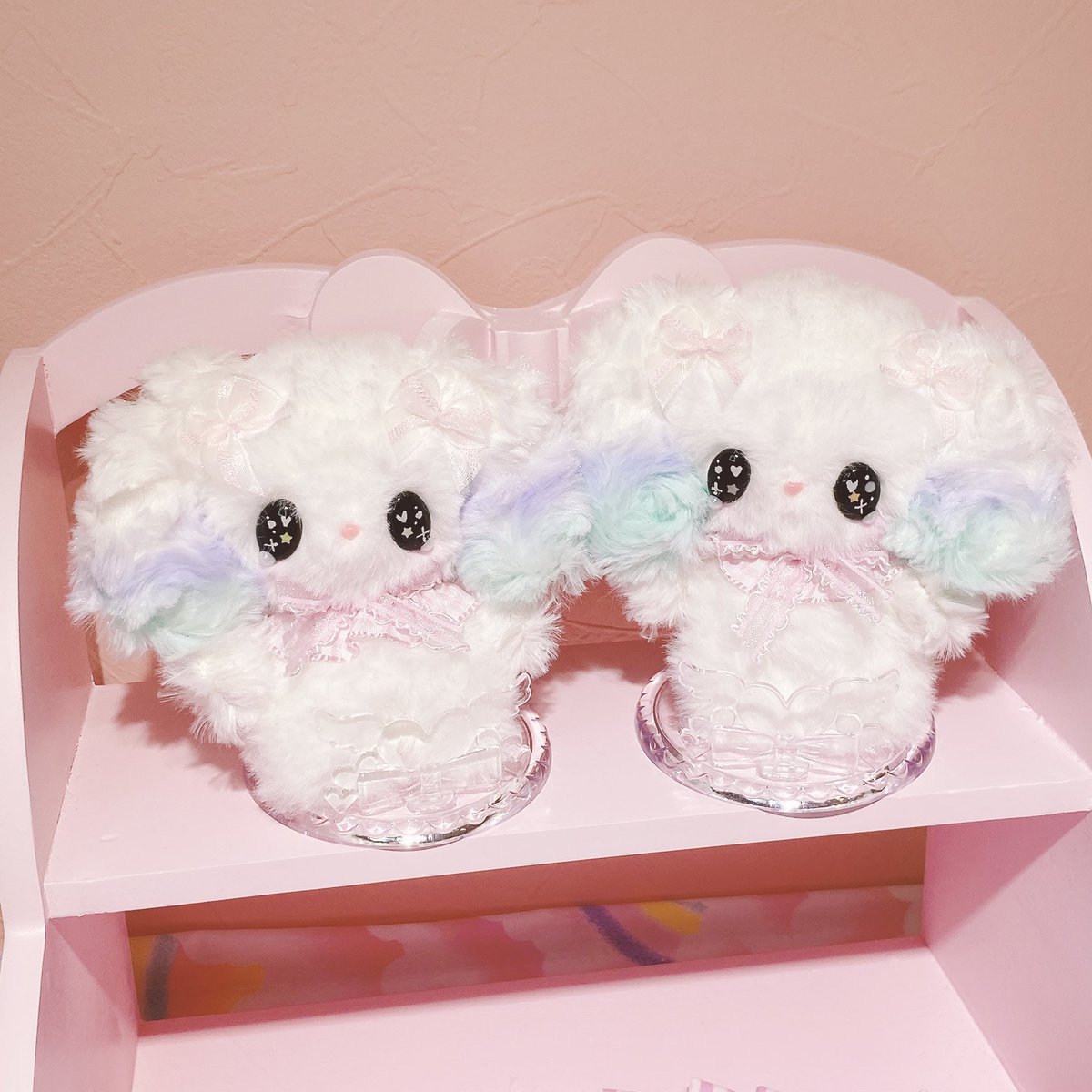 Kawaii__Stars's tweet photo. 🌈Kawaii☆Stars 原宿本店🎀
🌻夏の大集合スペシャル🏖️

6/30
ただ今の店舗状況です♡

ほっぺ☆屋さま
〈@cyoriso7 〉

うるうる瞳✨リボンでおめかし
ワンコちゃん🐶🎀や
cuteなパンダ天使🐼クリップ🪽

一緒にお出かけしたい🎶
もふもふかわいい子たちが♡
皆さまのお迎えをお待ちしております💖

通販ご希望の方は
希望作品に⭕️をつけて 
DMまでお問い合わせください♡