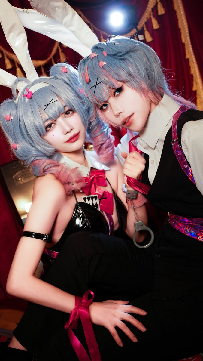 Engine_cos's tweet photo. 【コスプレ】
🐰래빗홀 - 미쿠 &amp; 미쿠오 💙

🩵미쿠 - 긔여니 @rkglfl99
💙미쿠오 - 엔진

📸 김현이님
Studio @derrorstudio

💋L.O.V.E는 경계선이 없지롱😝💦

#rabbithole #mikuo #cosplay #coser #コスプレ #ミクオ #ラビットホール https://t.co/vPHhUmRs1g