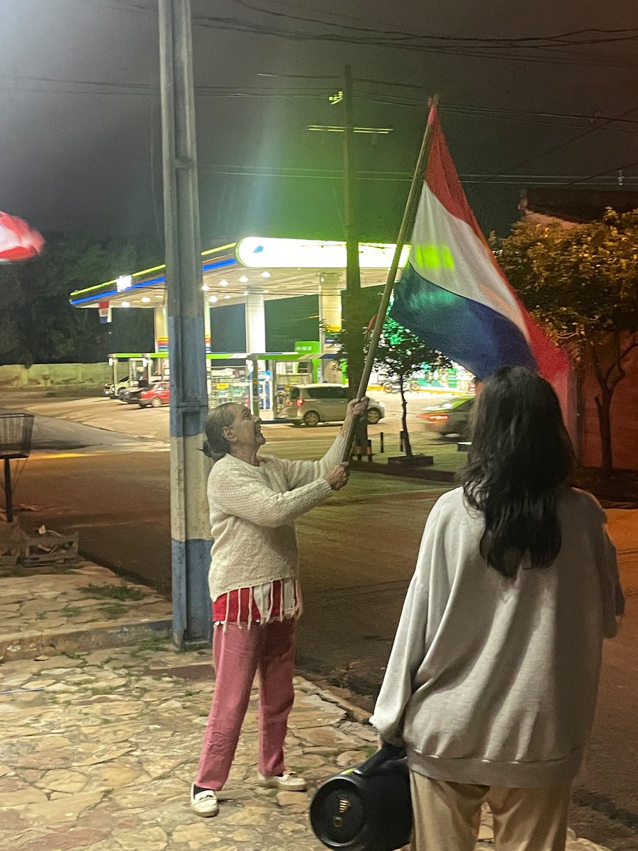 panchodeidad's tweet photo. La abuela del mundial https://t.co/Ktabslu6RR