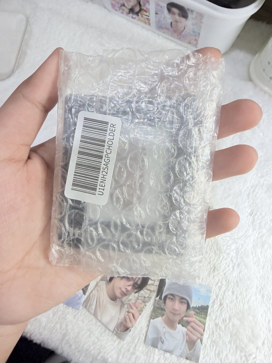 raknongjay's tweet photo. เบเนweverse fugitive 
ราคาตามภาพ พร้อมส่ง🚚

Mini holder 90( นำรูปเล็กมาใส่ได้)

สนใจdm🙇🏻‍♀️🩷

#ตลาดนัดenhypen #ตลาดนัดเอนไฮเพน https://t.co/cJzSEsIGEK