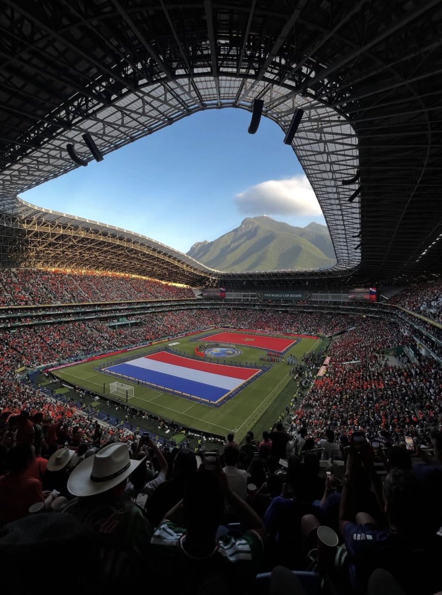 NextMexOficial's tweet photo. 🌎 The World Cup’s most stunning stadium is in MEXICO🇲🇽 https://t.co/lQLWgYE5yD