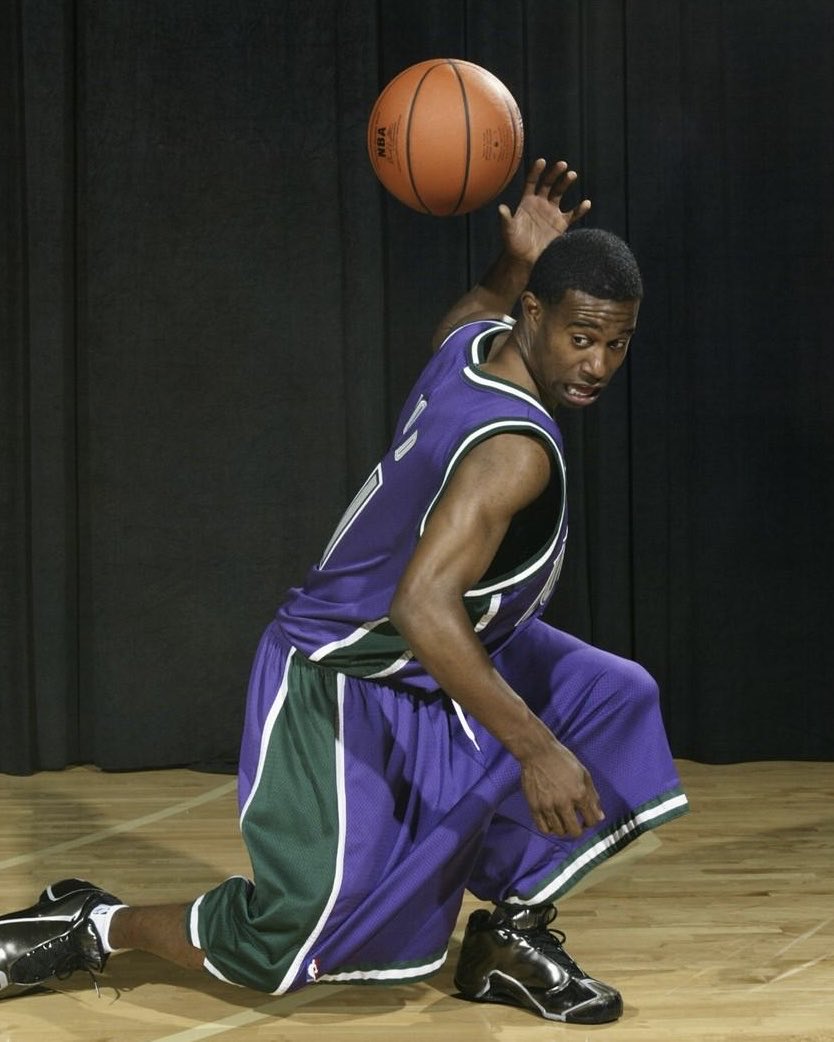 TheBucksHouse's tweet photo. @KellyIko @YahooSports https://t.co/A6YsQQUglG