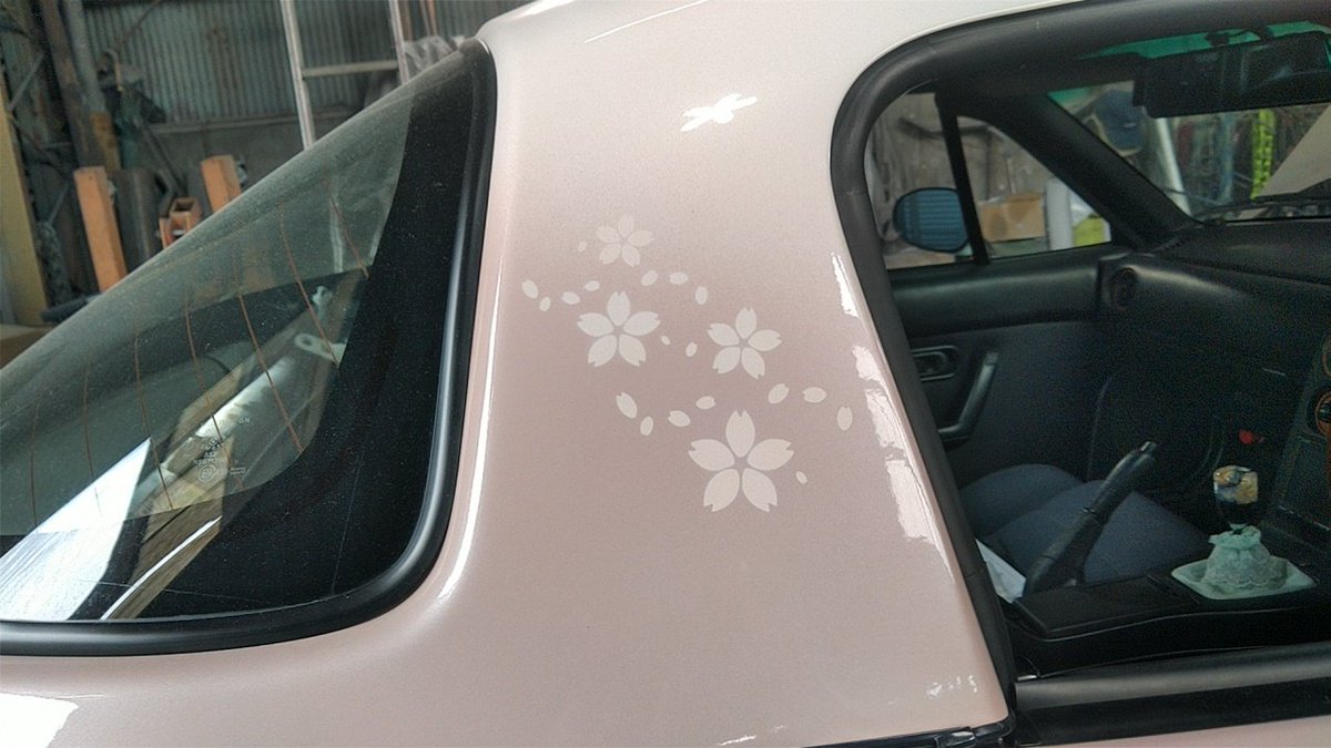 Motor_Throne's tweet photo. しかしこの車、どこを見てもかわいいな(笑)
しかしこれを塗ったのがオレということが(お金のためなら～ https://t.co/EJTakiOx9W