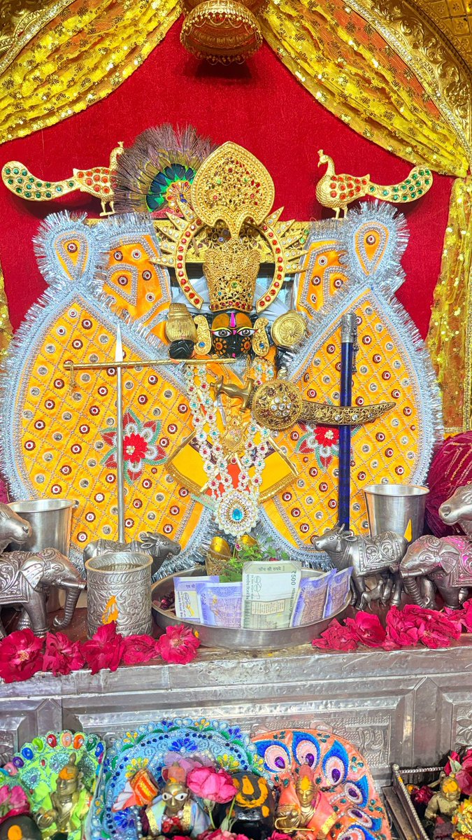 KapilShrimali's tweet photo. श्री सांवलिया सेठ की जय (आज के दर्शन) 30 जून https://t.co/885U7Bwgsn
