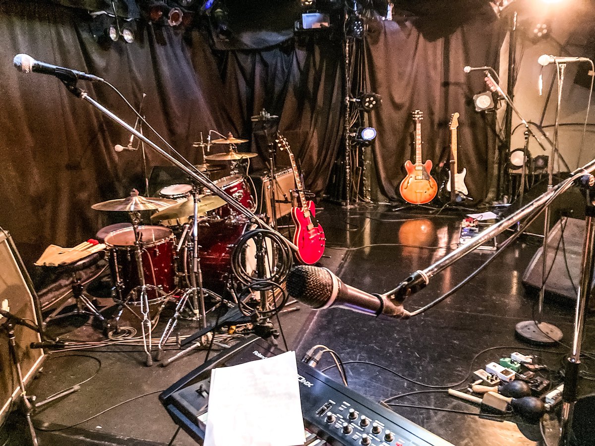 quickpalmeeting's tweet photo. 6/28（日） 下北沢 CLUB Que
”THE SHAKES 1st album全曲Play &amp; More ”

ステキfullな皆サマのおかげで
たくさんをお土産にさせてもらえた
ジツにうれしき1日となりました
ありがとうございました！

よかったらコチラもどうぞ！
ブログ『列島 シノ日和』↓
https://t.co/1CTL0FiIIn https://t.co/5embtYhi9t