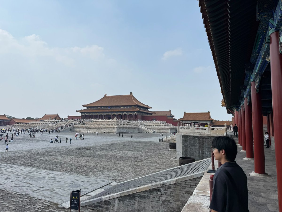 bobana025's tweet photo. Ove godine mu je 20-ti rodjendan i odlucila sam da mu poklonim putovanje ..To ce zauvek da pamti,a to sam i zelela.. #Peking #ZabranjeniGrad #DinastiaMingiQuing 
Uzivaj sine moj ❤️ https://t.co/nx5dcAisx4