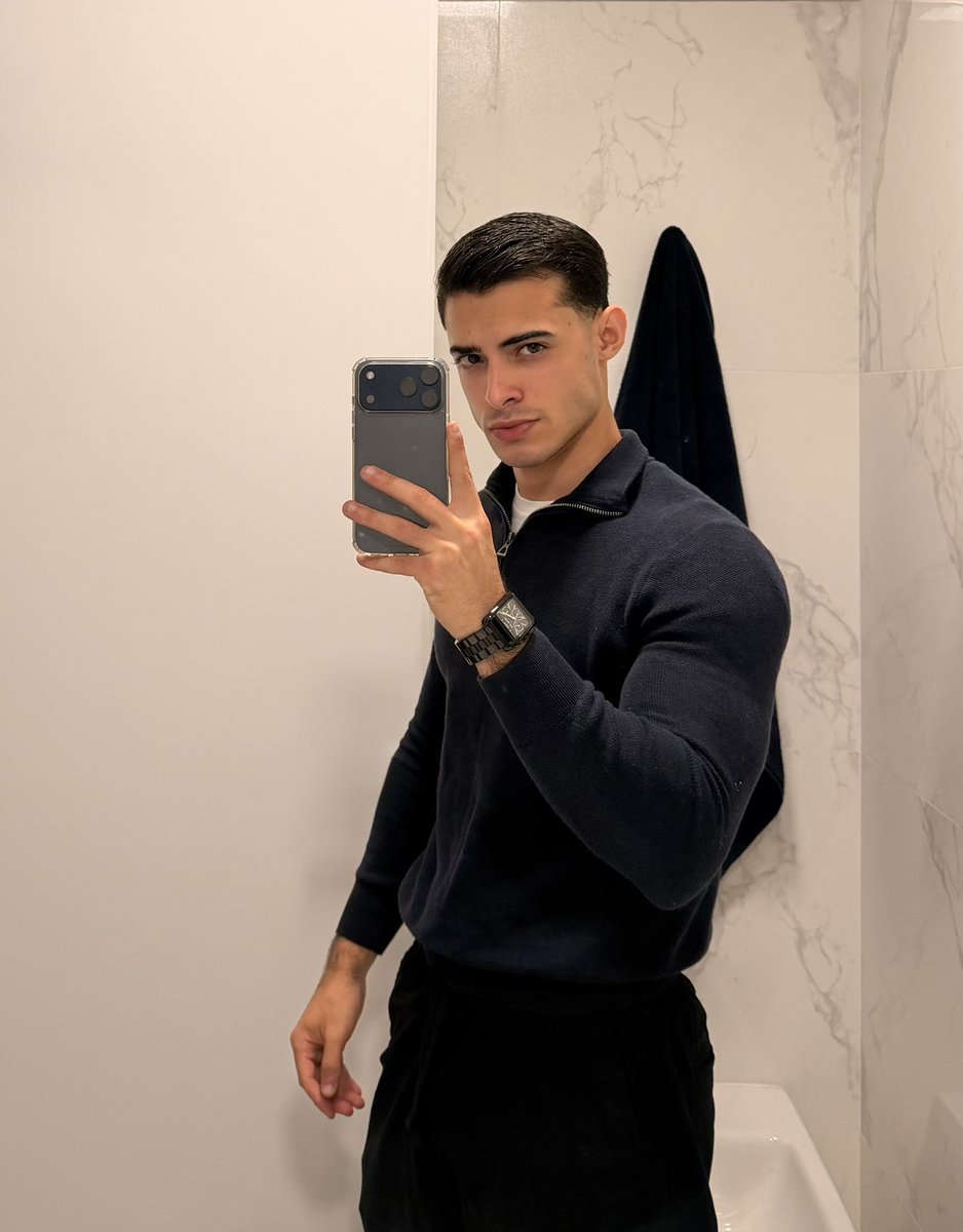 ValentinOnlyy's tweet photo. Primer post de mi cuenta personal ! 🫡 
Como andamos ? #valentinmagallanes https://t.co/FNfCYWn55q