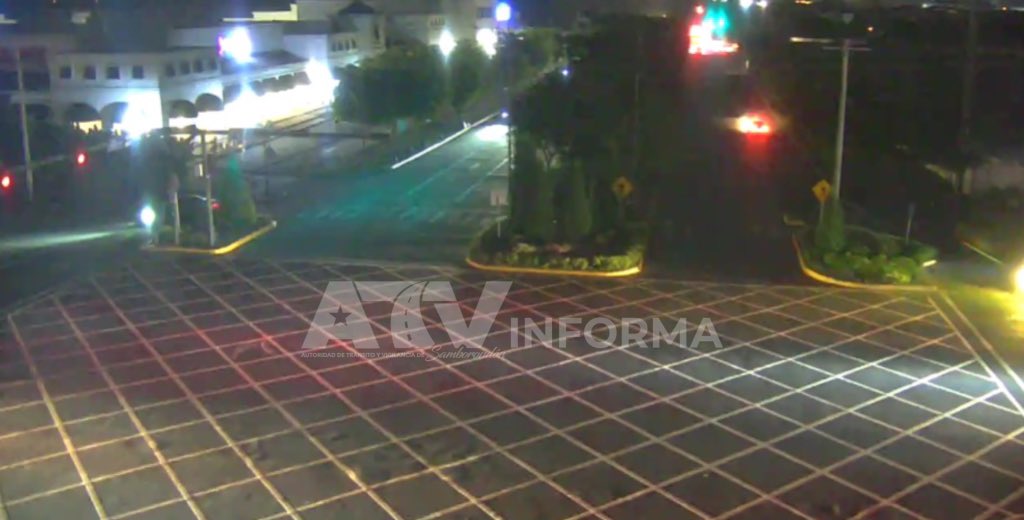ATVInforma's tweet photo. #ATVInforma | Desde el sistema de videovigilancia del #CMVS se observa el flujo vehicular en Ciudad Celeste.
⚠️Conduzca con cuidado y respete las señales de tránsito. https://t.co/3Y8mAXUe5a