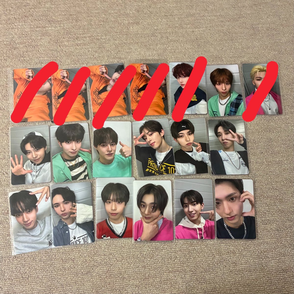 _OURLIGHT_'s tweet photo. PRODUCE101 JAPAN 新世界 日プ タワレコ 交換 練習着/制服 トレカ ID アクスタ　ネームプレート

【譲】画像
【求】ジェヨン(制服)、買取

n:1可能、郵送希望です。
お気軽にお声掛けください！
DM通知来ないのでリプいただけますと幸いです🙇🏻‍♀️
#日プ新世界交換 https://t.co/Xte1JypDZE