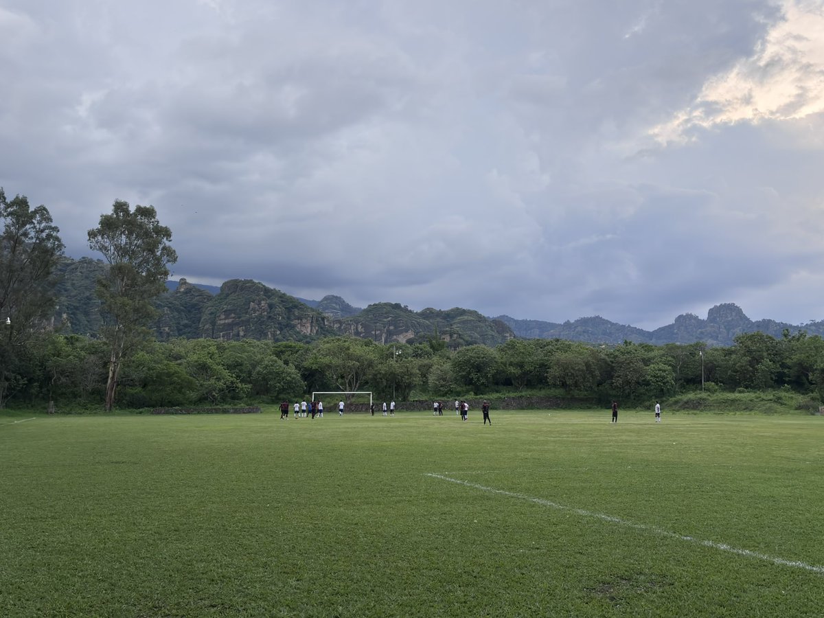 Azocar87's tweet photo. Amatlan Tepoztlán https://t.co/m9RhyPXcPH