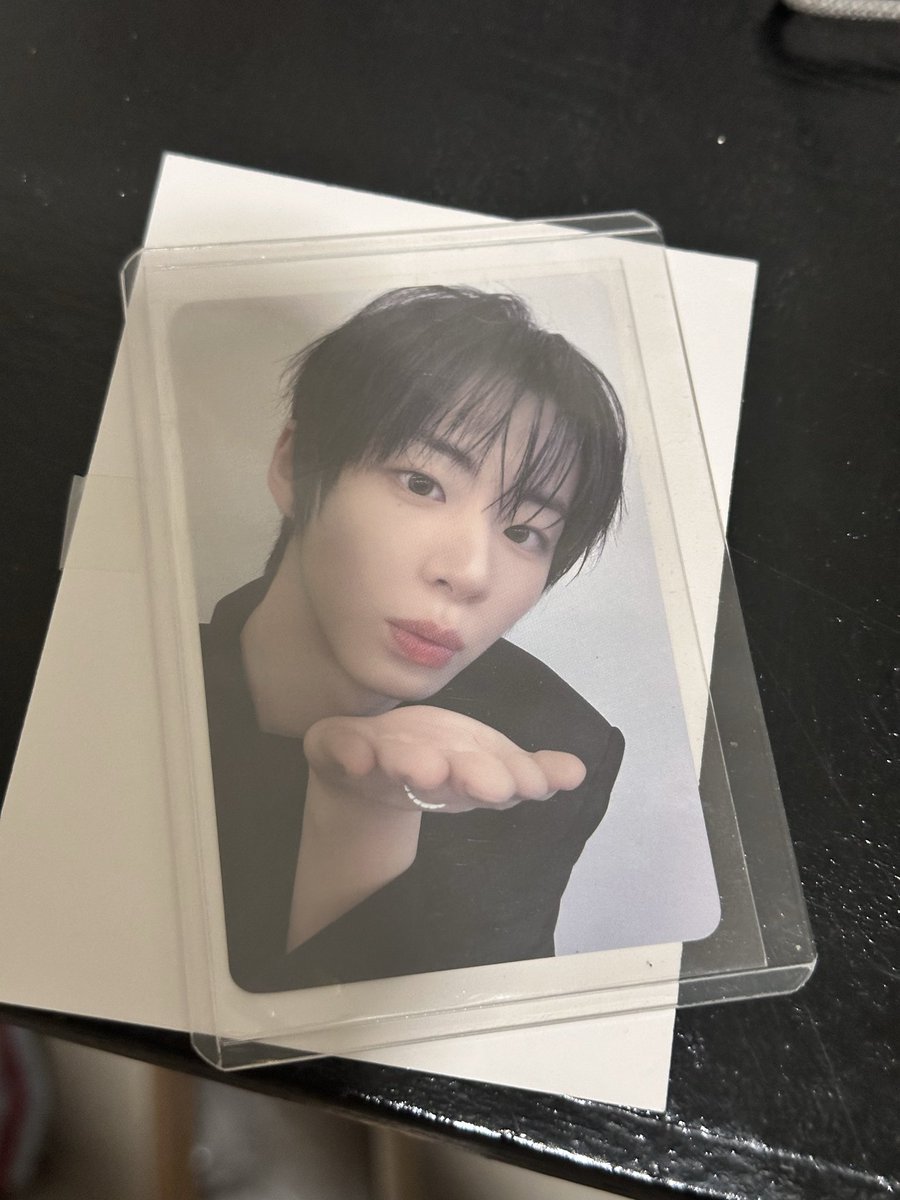 toeiyllln's tweet photo. vv late feedback kasi na-busy 😭 tysm @justJenJY again for trading!! https://t.co/XzrgMy5JZz