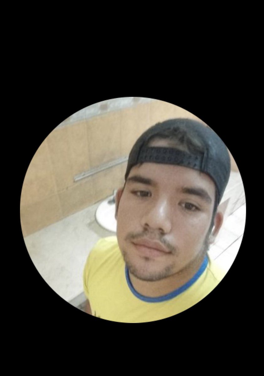 ezewe2's tweet photo. @javiCastro22_ Y con esa cara ya entiendo porque les dicen ecuatemonos a ustedes https://t.co/szkO7Dkswo