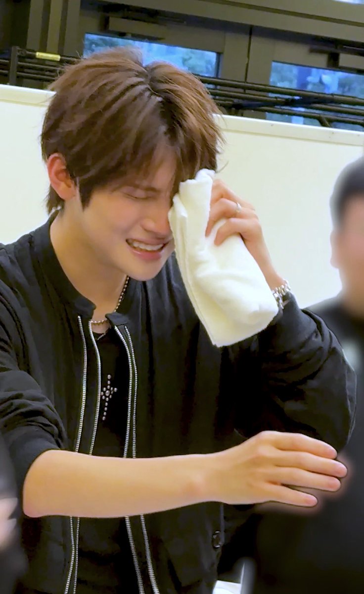 33Seson's tweet photo. 와 너무웃겨 우느라 하이바이못하고있잖아 https://t.co/ITnlg5mGB9