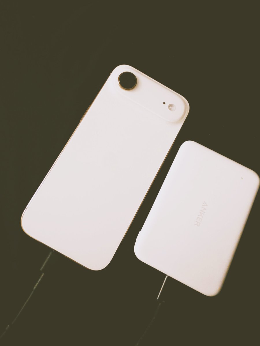 LifeisgreatTD's tweet photo. I love using different tech, and sometimes you just gotta do what you gotta do.
#iphoneair #anker @AnkerOfficial https://t.co/gJAXCALNgY