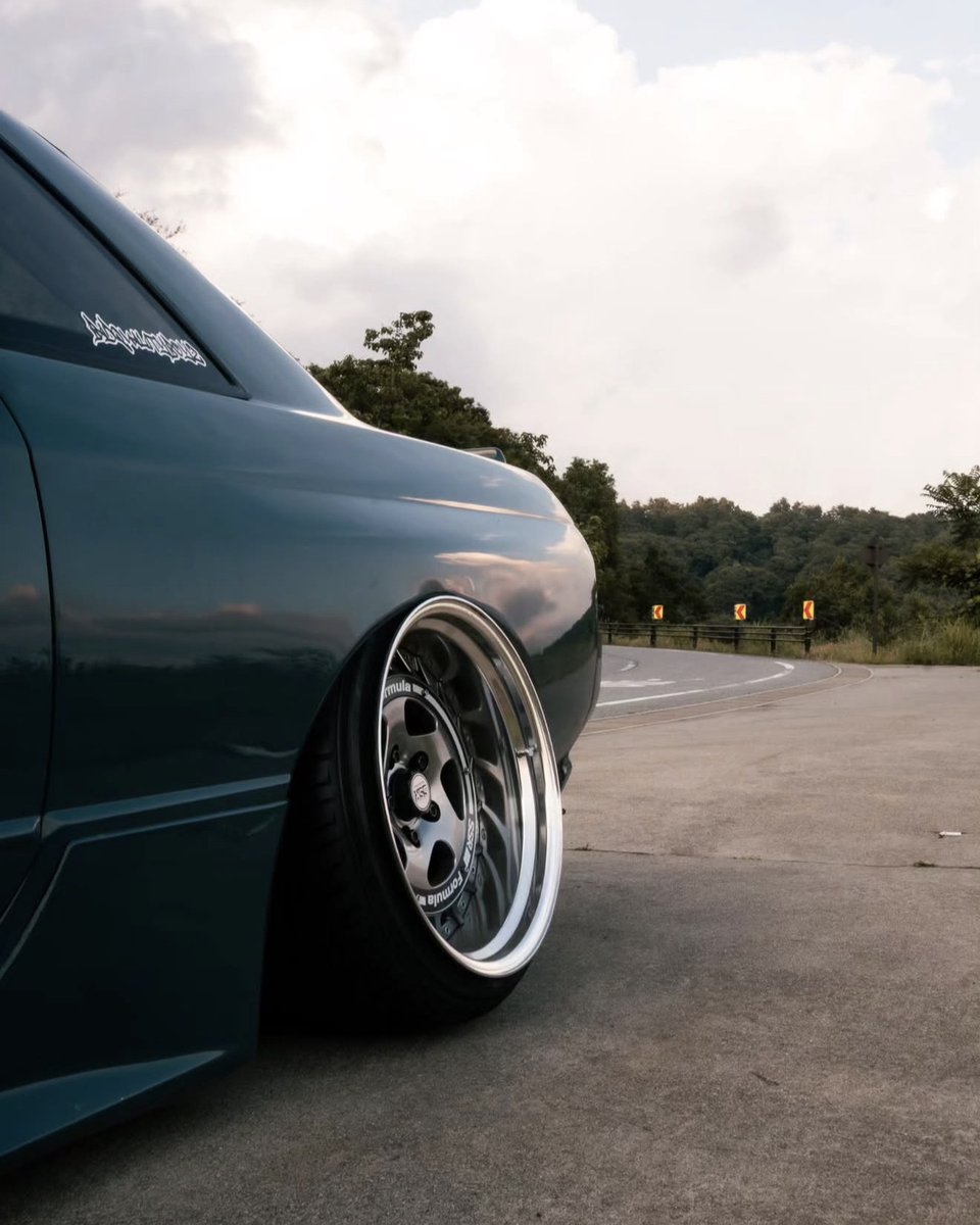 kingsofjdm's tweet photo. Lowered 32GTR 🇯🇵 https://t.co/ZkGaaYrsSU