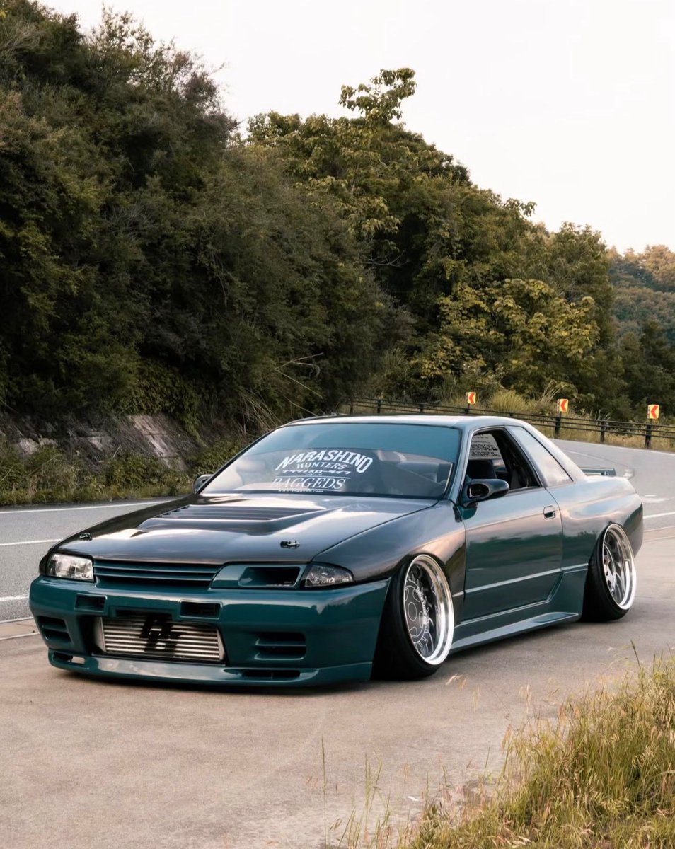 kingsofjdm's tweet photo. Lowered 32GTR 🇯🇵 https://t.co/ZkGaaYrsSU
