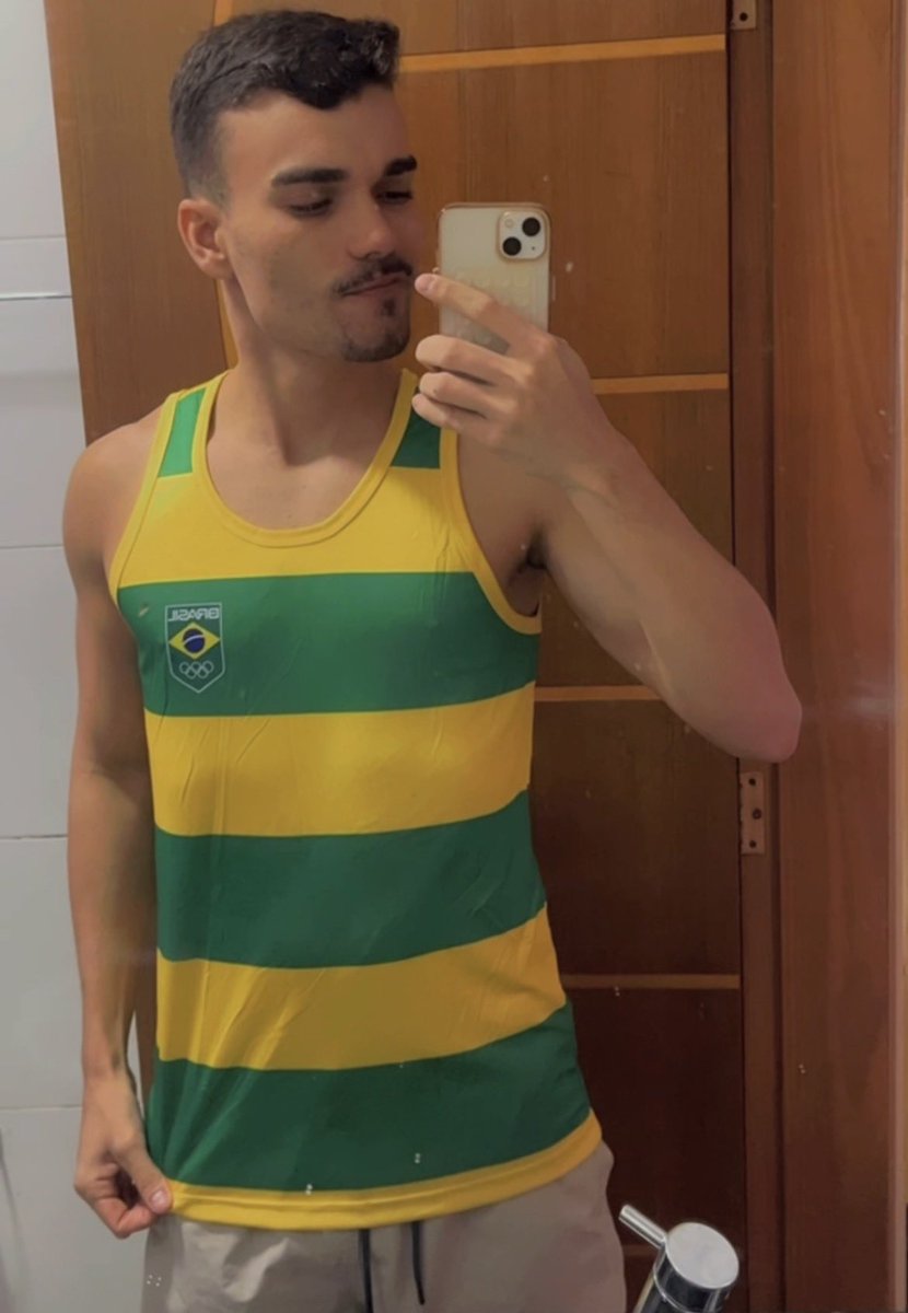 o4lves's tweet photo. Feijoada > sushi
Deu BRA 🇧🇷❤️ https://t.co/LZchPXW6wQ