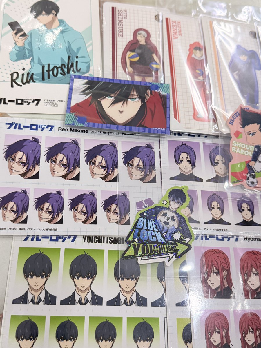 アニメグッズ ブルーロック ハイキュー 紙物などが続々入荷中 各100円⭕️