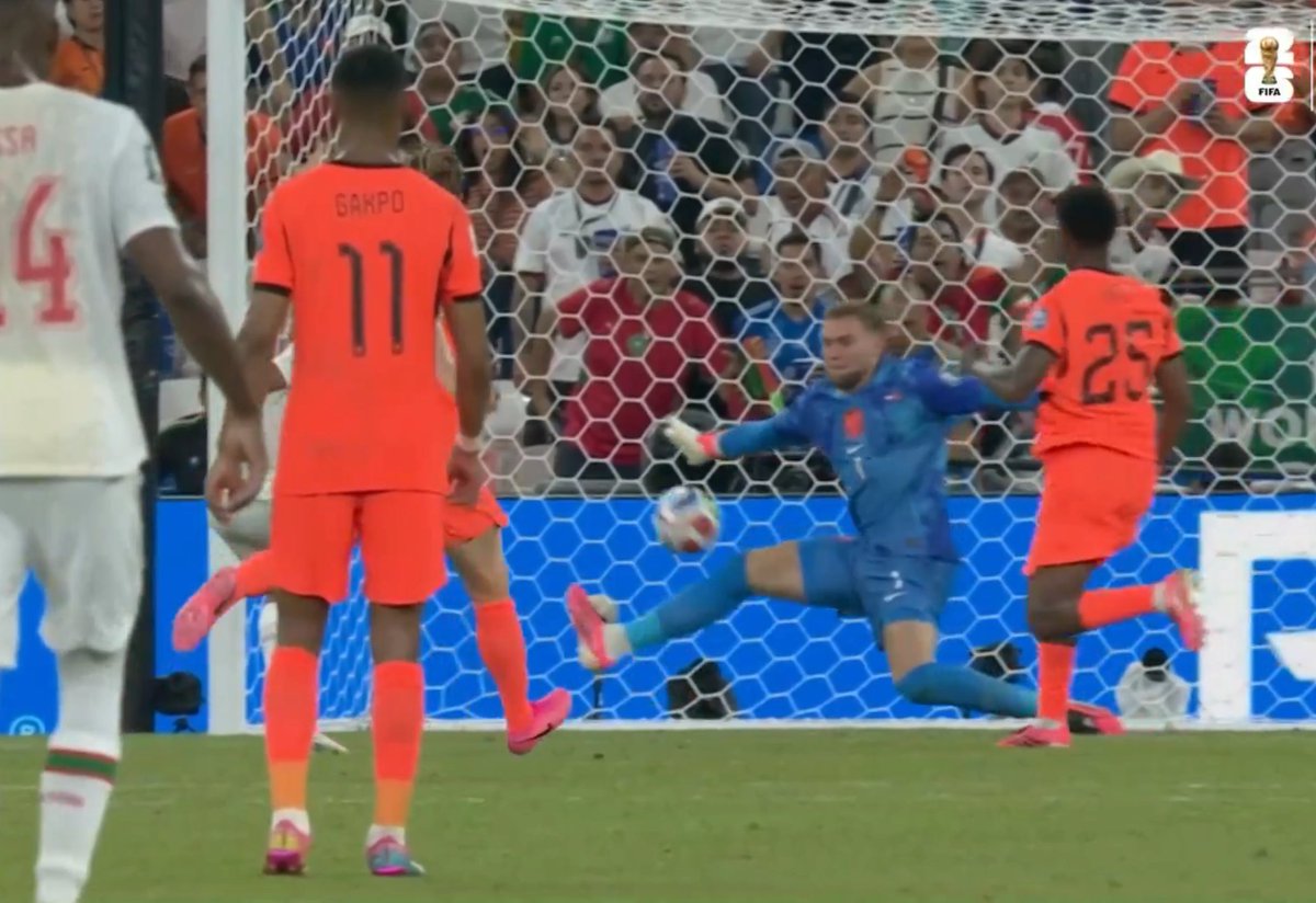 TouchlineX's tweet photo. 📸 - LADIES AND GENTLEMEN, VERBRUGGEN PRODUCES THE BEST SAVE OF THE 2026 WORLD CUP! https://t.co/AJQcPfS7yq
