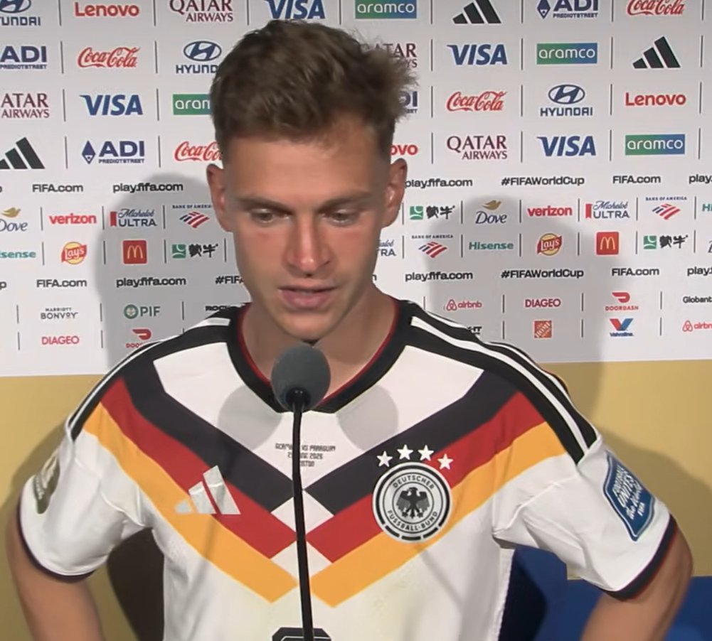 leuropefootball's tweet photo. 🗣️🇩🇪 Joshua Kimmich: "Utanıyorum. Çünkü ben çocukken milli takım bize hep yarı final ve final heyecanları yaşatırdı. Biz ise gruplardan zor çıkıyoruz. Gerçekten batırdık." https://t.co/9IyW8SuRNr