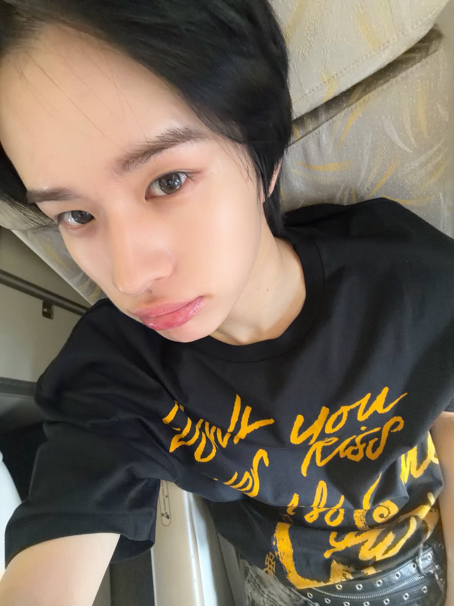 TWSLATION_'s tweet photo. [260630] #KYUNGMIN WV POST

🐹: I’ll be back

#경민 #TWS #투어스 @TWS_PLEDIS https://t.co/Yq9LQ8OC3N