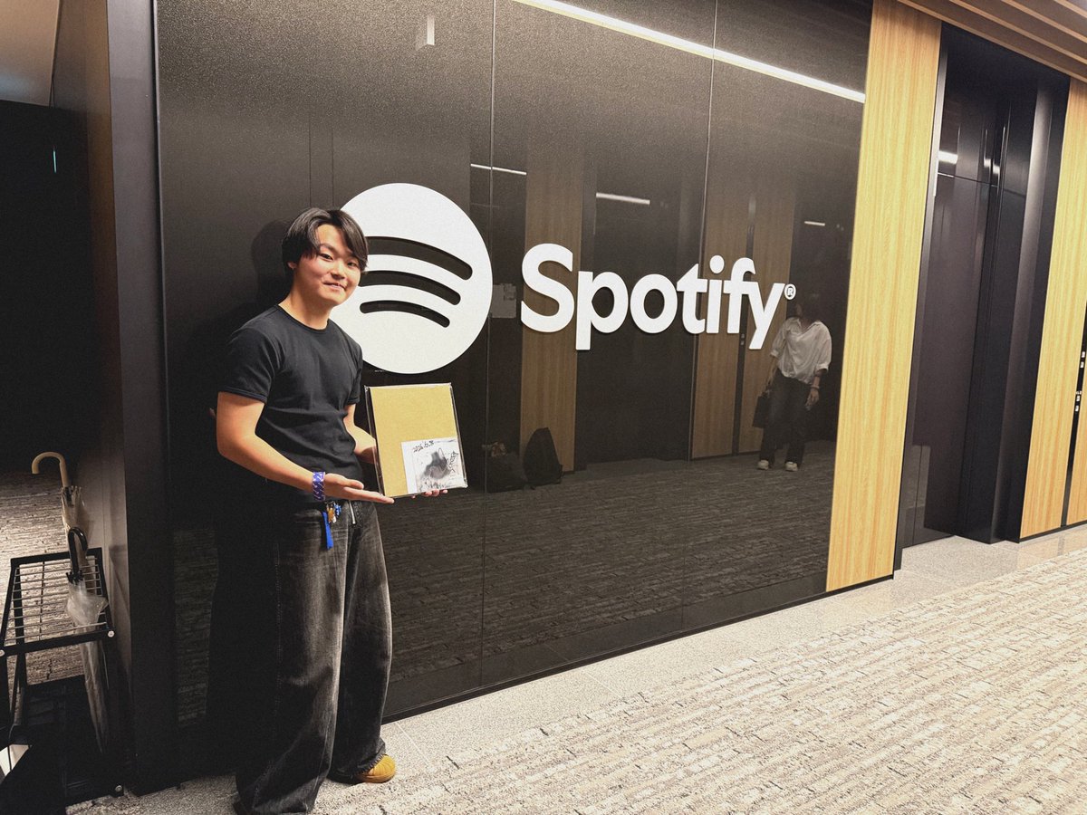 im0404_asher's tweet photo. 少し前ですが、Ayaseさんのdialogueのイベント招待で参加させていただきました!dialogueのEPの制作秘話などの貴重なお話を聞かせてもらいました!Spotifyさんこのような企画イベントありがとうございました😭
#Ayase
#dialogue https://t.co/Y5r0nRTFgs