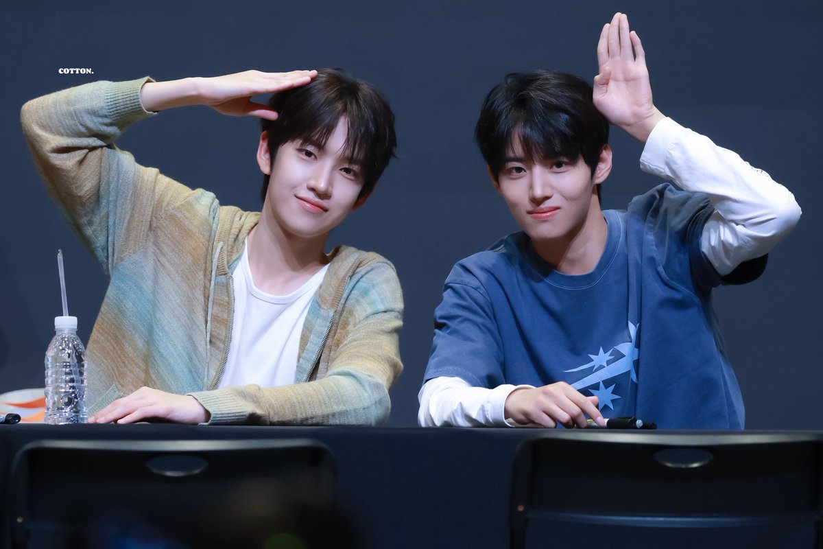 cottonMJ05's tweet photo. 260626 메이크스타 HQ🍔

🐶🐰🩵

#김민재 #KIMMINJAE
#장용훈 #JANGYONGHOON
#아이딧 #IDID #FLY
#우리째의관찰일지 https://t.co/HB8VpiBeks