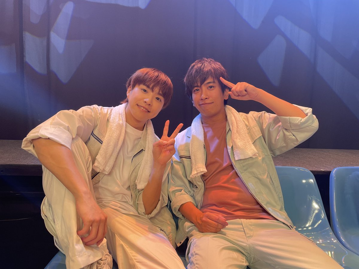 live1221moom's tweet photo. 盆栽サイダー第八回公演
「3.8センチ」
皆様と無事千穐楽を迎えました。
沢山のお客様、キャストの皆様
照明さん音響さん。
脚本演出してくださった矢崎さん
ありがとうございました！！

当たり前に過ぎていく一日を
大切に過ごそう。
ちゃんと前を見て過ごそう。

#盆栽サイダー
 #さんはち https://t.co/NMkIfH64Zf