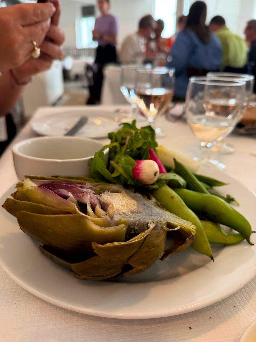 vaneklein's tweet photo. St. JOHN, Smithfield. Fergus Henderson changed the way the world sees British cuisine. Honest ingredients, impeccable execution, and the confidence to let simplicity speak for itself ๐๐ป๐ฌ๐ง
#StJohn #Smithfield #FergusHenderson #LondonDining #BritishCuisine #MichelinGuide #LondonRestaurants #FoodCulture #TimelessStyle #LondonFood