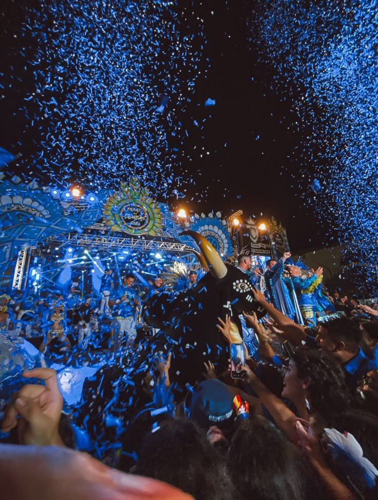 vanrsants's tweet photo. APOSENTA O DAVID ASSAYAG E O BOSTAPE

E O MELHOR FOI Q ELE FALOU Q O NOSSO APRESENTADOR NAO GANHAVA... HOJE O DELES PERDEU.
FALOU DA VOZ DO PATRICK, E ELE GANHOU.

PAGOU COM A LINGUA

CAPRICHOSO CAMPEÃO

GARANTIDO MORREU https://t.co/ITKxLU3uHh