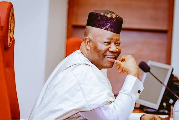 SarautaMaryam's tweet photo. Which arm of government in Nigeria has failed Nigerians the most?

The Legislature or the Judiciary? 🤔🤔🤔 https://t.co/oSb5ZFASl2
