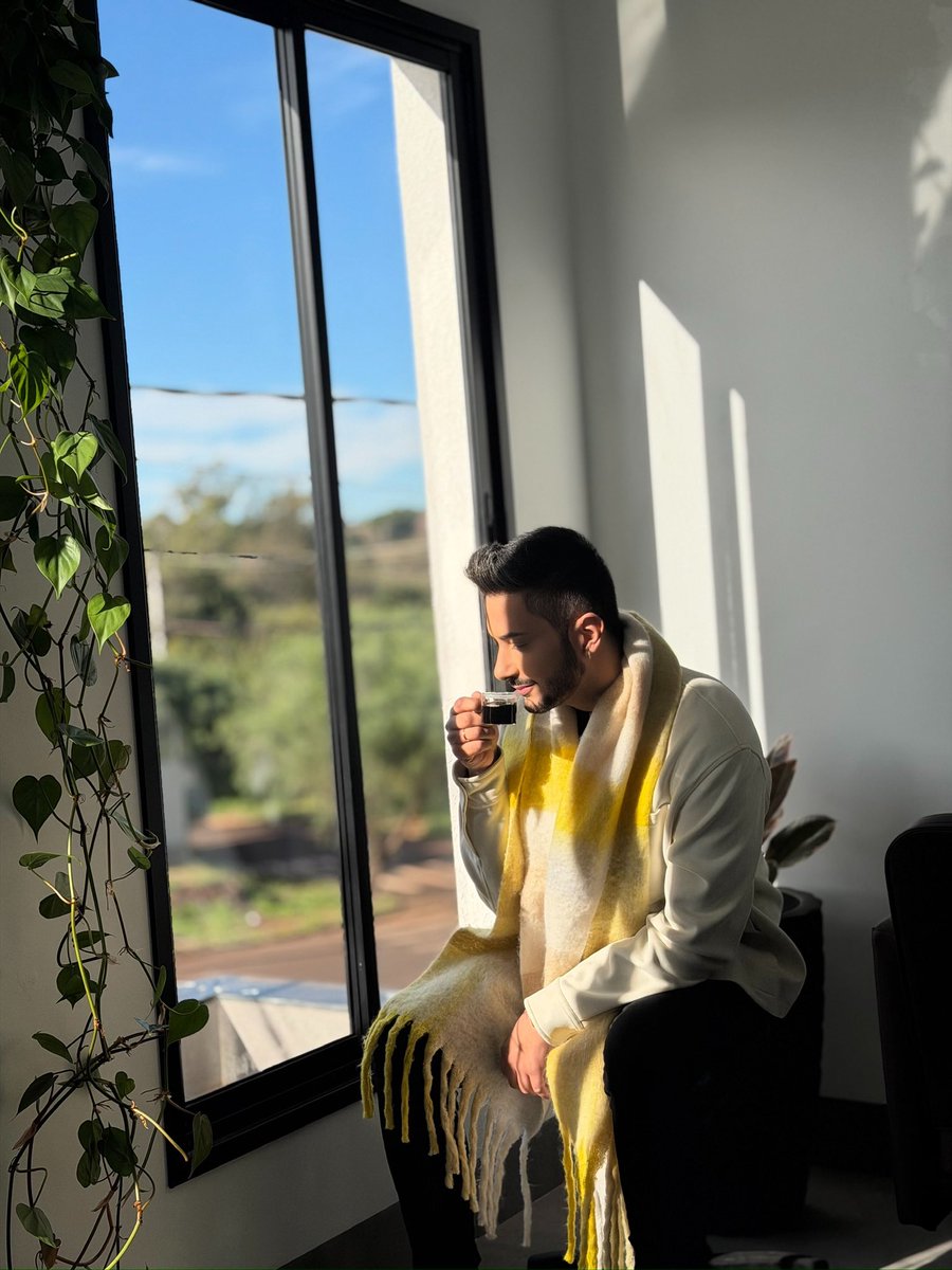 GeovaneKvalknte's tweet photo. Um café, um pouco de sol e a certeza de que desacelerar também faz parte do meu caminho. https://t.co/P1DwKCNIjT