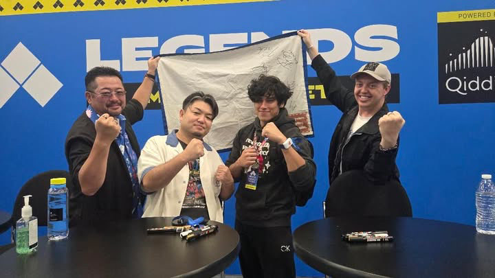 dolocheetos's tweet photo. More pics from evo! Got to meet a lot of devs and artist and even @RogersBase! Really cool and nice guy! https://t.co/RdGcqFzo7z